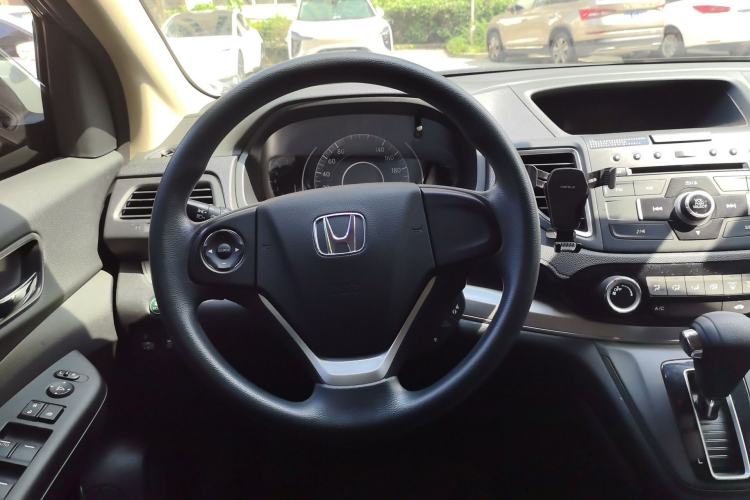 Used Honda CR-V 2016 2.0L two-wheel drive Urban Edition Steering Wheel