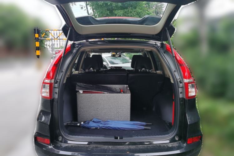 Used Honda CR-V 2016 2.0L two-wheel drive Urban Edition Trunk