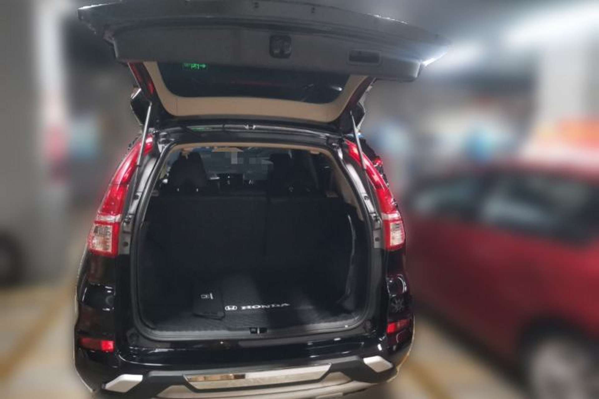 Used Honda CR-V 2016 2.0L Two-Wheel Drive Classic Edition Trunk