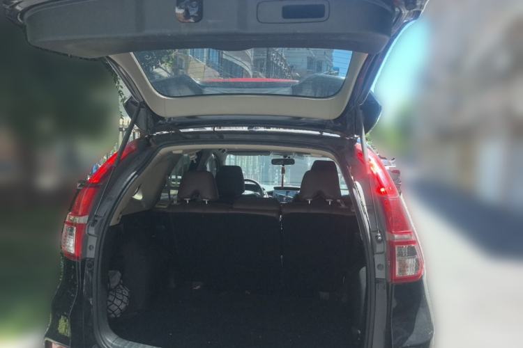 Used Honda CR-V 2016 2.0L two-wheel drive Urban Edition Trunk