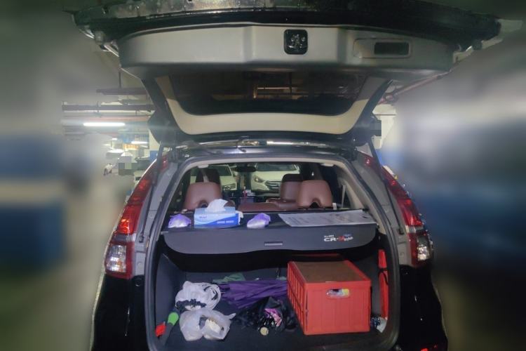 Used Honda CR-V 2016 2.0L two-wheel drive Urban Edition Trunk