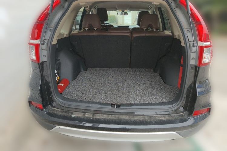 Used Honda CR-V 2016 2.0L Two-Wheel Drive Classic Edition Trunk