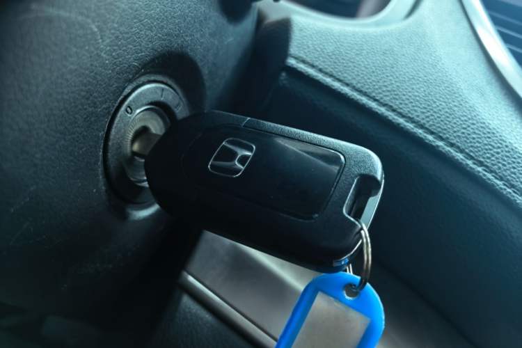 Used Honda CR-V 2016 2.0L two-wheel drive Urban Edition Vehicle Key