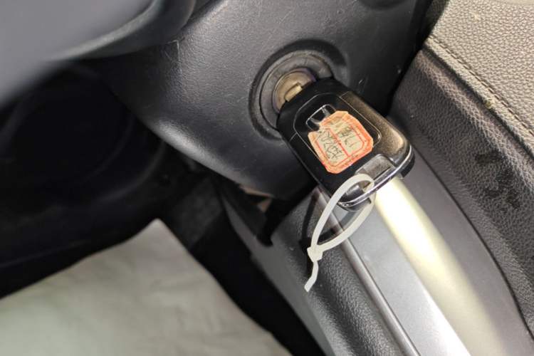 Used Honda CR-V 2016 2.0L two-wheel drive Urban Edition Vehicle Key