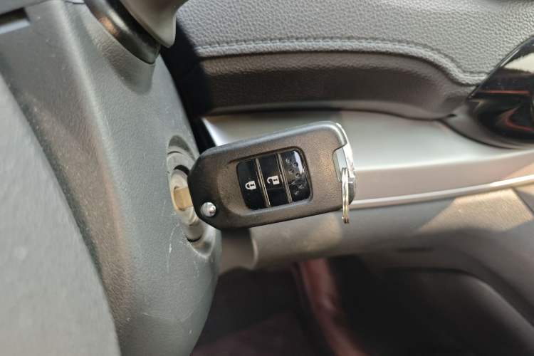 Used Honda CR-V 2016 2.0L two-wheel drive Urban Edition Vehicle Key