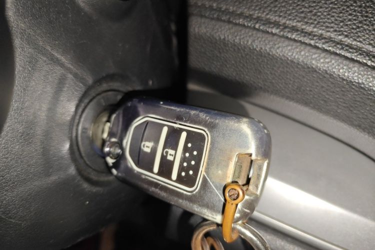Used Honda CR-V 2016 2.0L two-wheel drive Urban Edition Vehicle Key