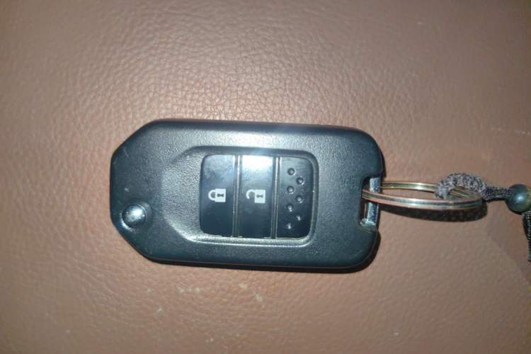 Used Honda CR-V 2016 2.0L two-wheel drive Urban Edition Vehicle Key