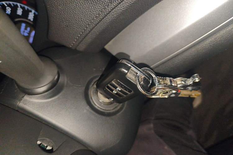 Used Honda CR-V 2016 2.0L two-wheel drive Urban Edition Vehicle Key