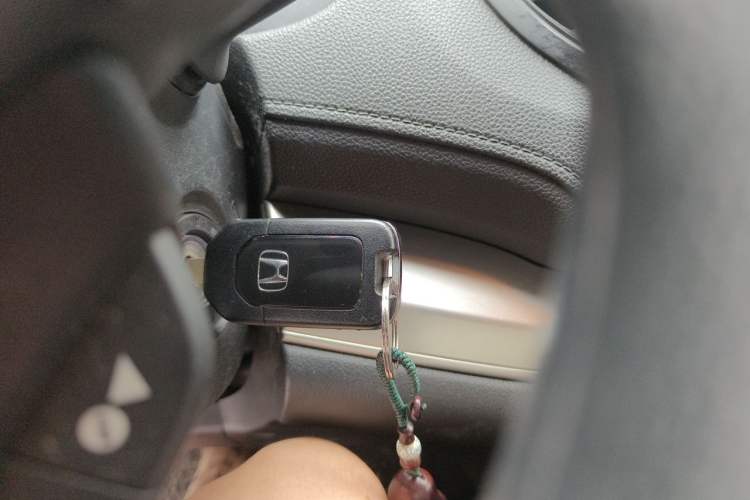 Used Honda CR-V 2016 2.0L Two-Wheel Drive Classic Edition Vehicle Key