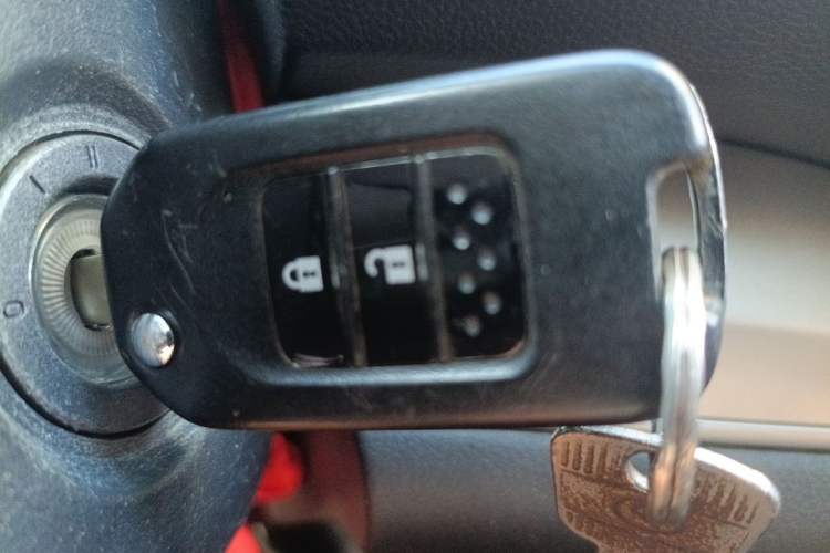 Used Honda CR-V 2016 2.0L Two-Wheel Drive Classic Edition Vehicle Key