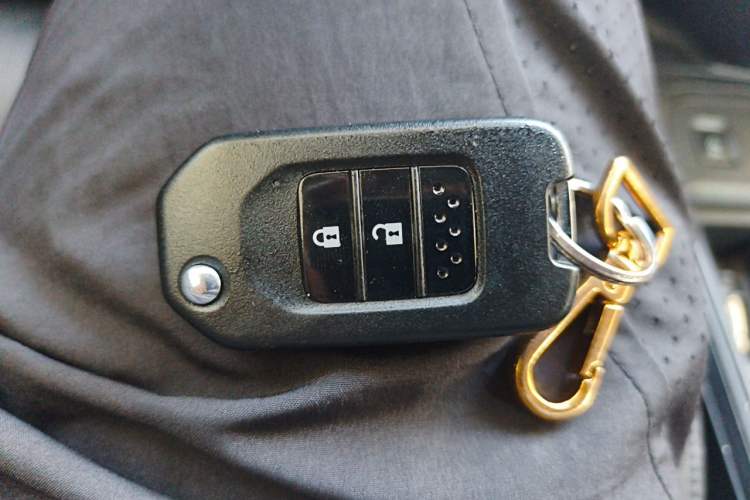 Used Honda CR-V 2016 2.0L two-wheel drive Urban Edition Vehicle Key