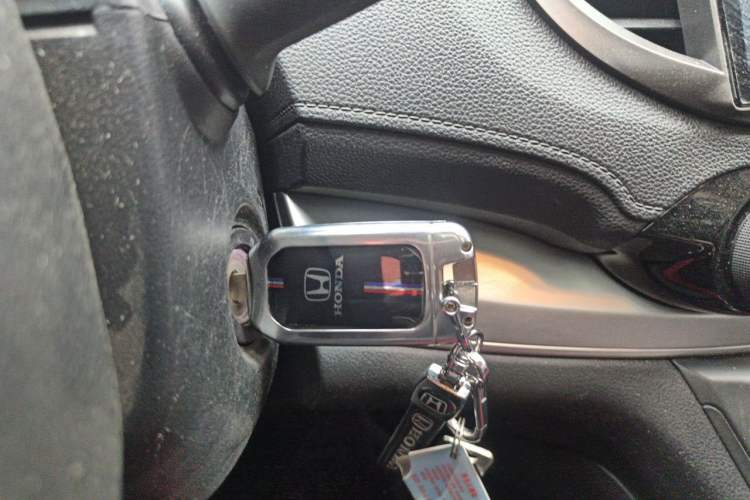 Used Honda CR-V 2016 2.0L two-wheel drive Urban Edition Vehicle Key