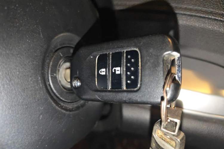 Used Honda CR-V 2016 2.0L two-wheel drive Urban Edition Vehicle Key