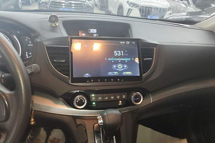 Used Honda CR-V 2016 2.0L two-wheel drive Urban Edition Audio And AC Panel
