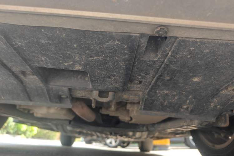 Used Honda CR-V 2016 2.0L two-wheel drive Urban Edition Chassis Front