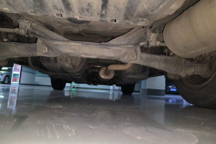 Used Honda CR-V 2016 2.0L two-wheel drive Urban Edition Chassis Rear