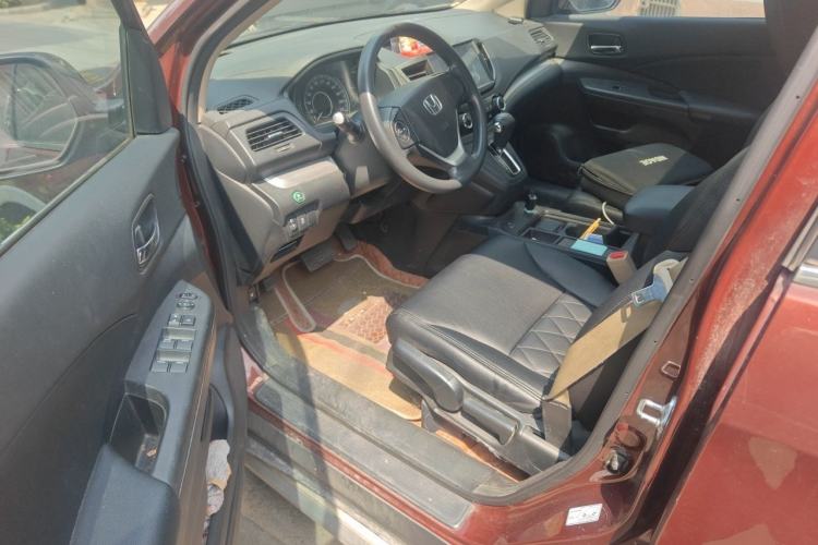 Used Honda CR-V 2016 2.0L two-wheel drive Urban Edition Driver Seat
