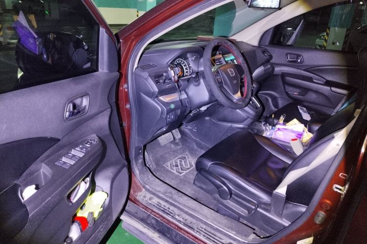 Used Honda CR-V 2016 2.0L two-wheel drive Urban Edition Driver Seat