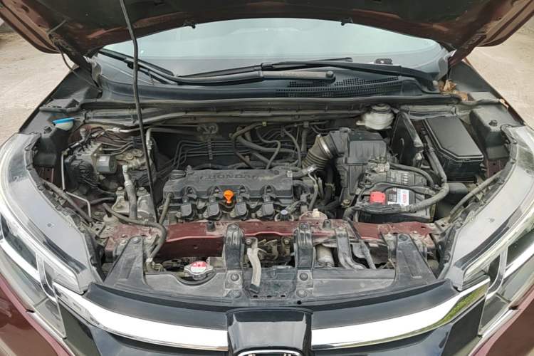 Used Honda CR-V 2016 2.0L two-wheel drive Urban Edition Engine Bay