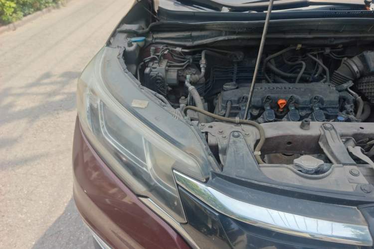 Used Honda CR-V 2016 2.0L two-wheel drive Urban Edition Engine Bay Right