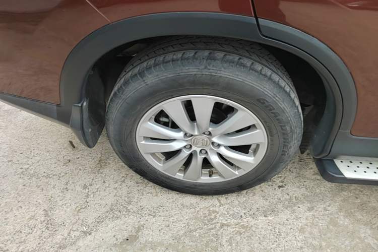Used Honda CR-V 2016 2.0L two-wheel drive Urban Edition Exterior 5