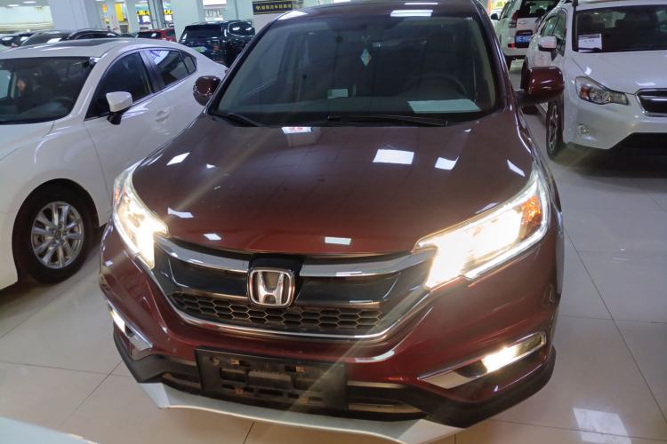 Used Honda CR-V 2016 2.0L two-wheel drive Urban Edition Front