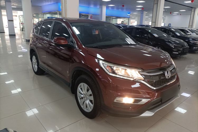 Used Honda CR-V 2016 2.0L two-wheel drive Urban Edition Front Right 45 Deg
