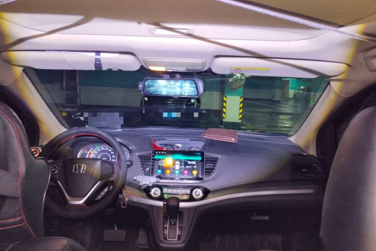 Used Honda CR-V 2016 2.0L two-wheel drive Urban Edition Headliner
