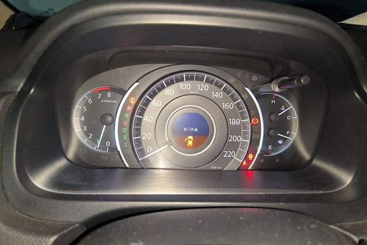 Used Honda CR-V 2016 2.0L two-wheel drive Urban Edition Instrument Cluster