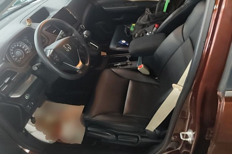 Used Honda CR-V 2016 2.0L two-wheel drive Urban Edition Left Front Seat