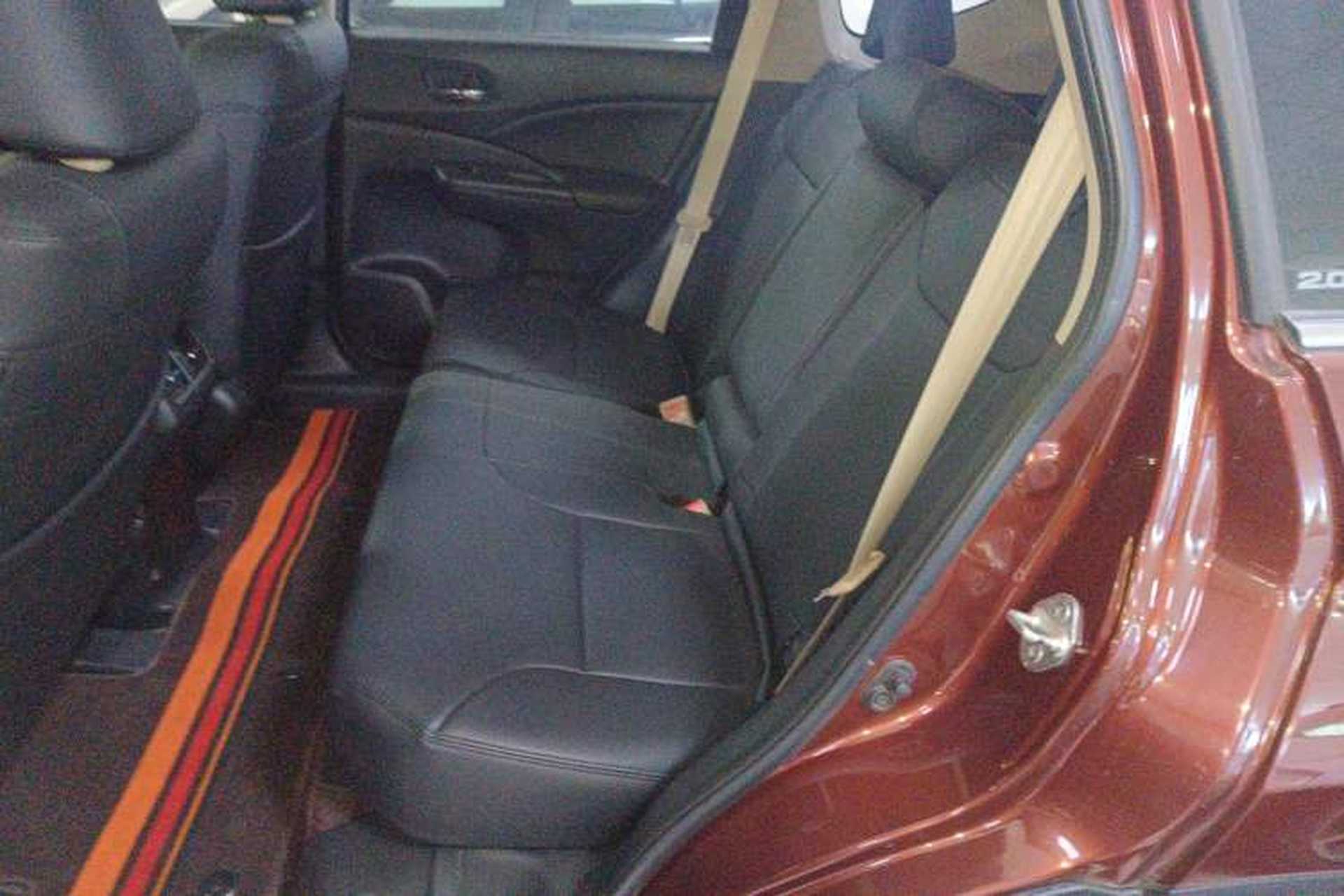 Used Honda CR-V 2016 2.0L two-wheel drive Urban Edition Left Rear Seat