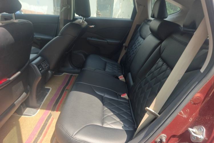 Used Honda CR-V 2016 2.0L two-wheel drive Urban Edition Left Rear Seat
