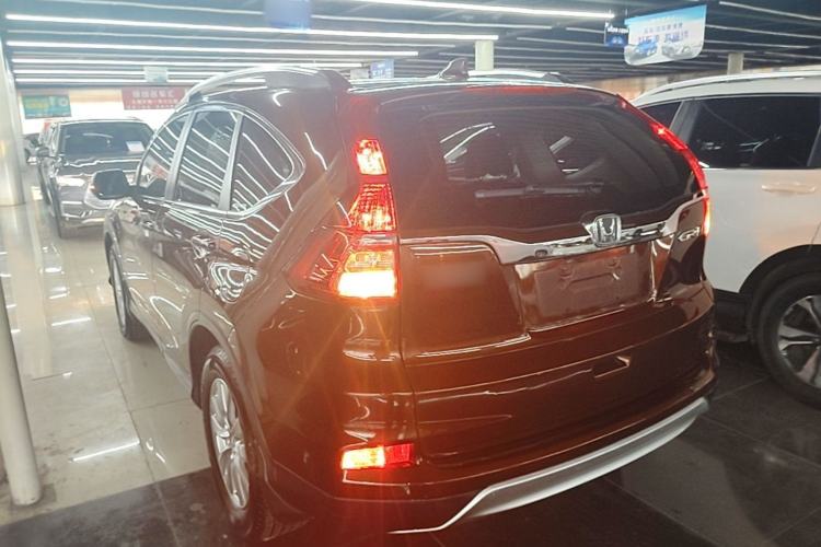 Used Honda CR-V 2016 2.0L two-wheel drive Urban Edition Rear Left 45 Deg