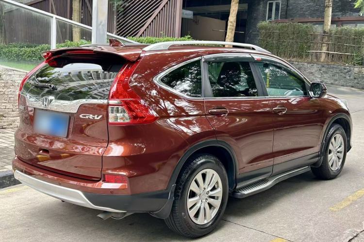 Used Honda CR-V 2016 2.0L two-wheel drive Urban Edition Rear Right 45 Deg