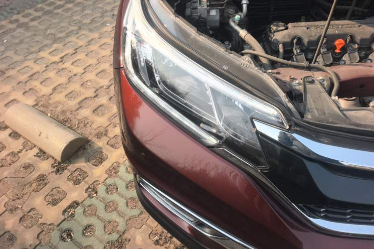 Used Honda CR-V 2016 2.0L two-wheel drive Urban Edition Right Front Headlight