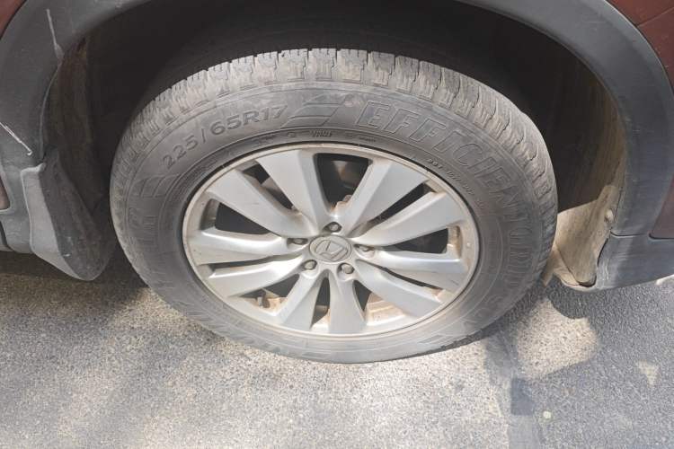 Used Honda CR-V 2016 2.0L two-wheel drive Urban Edition Right Front Wheel Hub