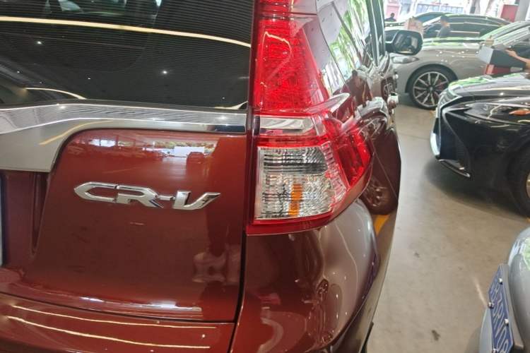 Used Honda CR-V 2016 2.0L two-wheel drive Urban Edition Right Rear Taillight