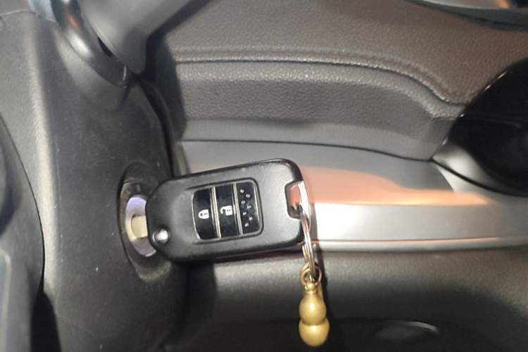 Used Honda CR-V 2016 2.0L two-wheel drive Urban Edition Vehicle Key