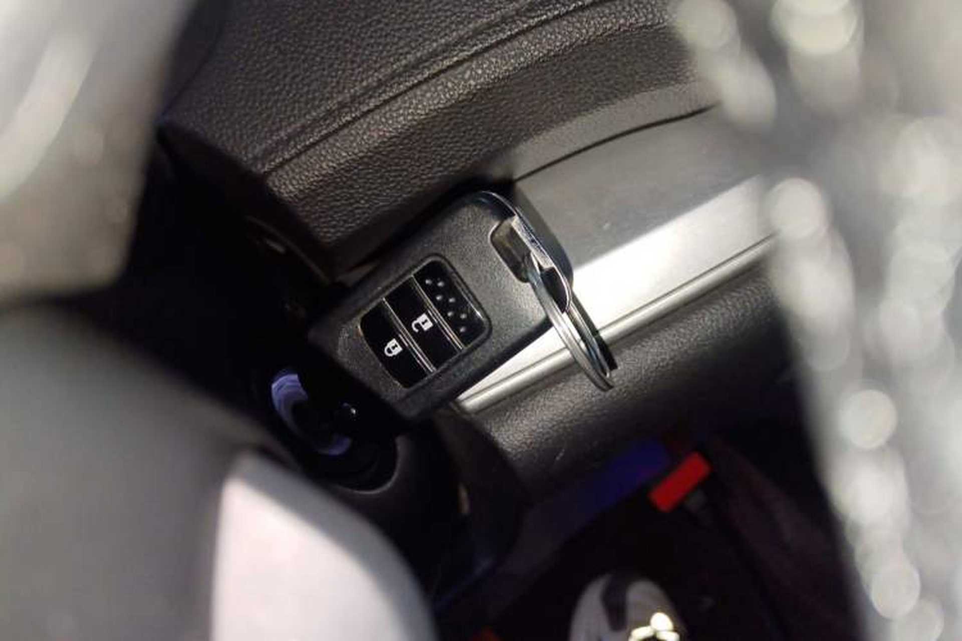 Used Honda CR-V 2016 2.0L two-wheel drive Urban Edition Vehicle Key