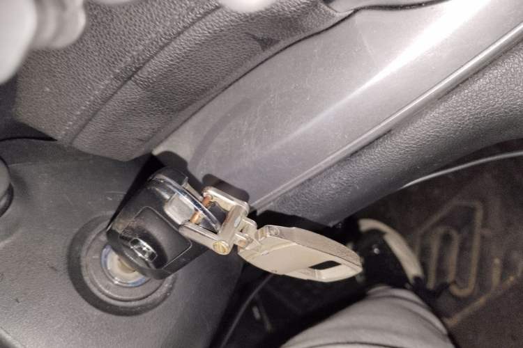 Used Honda CR-V 2016 2.0L two-wheel drive Urban Edition Vehicle Key