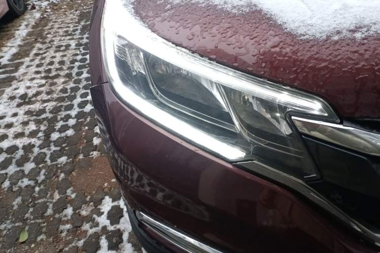 Used Honda CR-V 2016 2.0L two-wheel drive Urban Edition Right Front Headlight