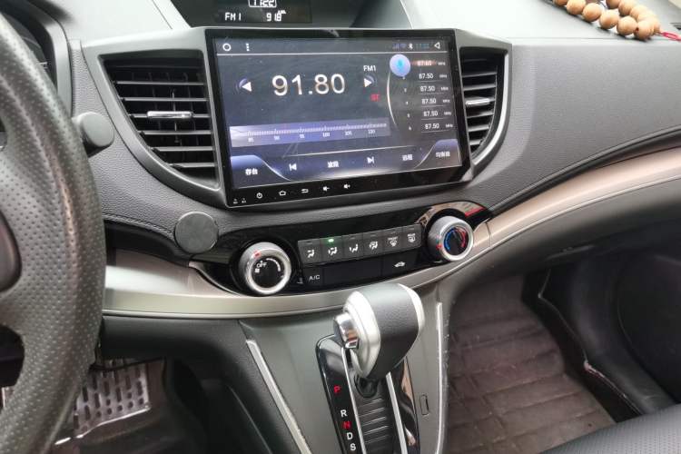 Used Honda CR-V 2016 2.0L two-wheel drive Urban Edition Audio And AC Panel