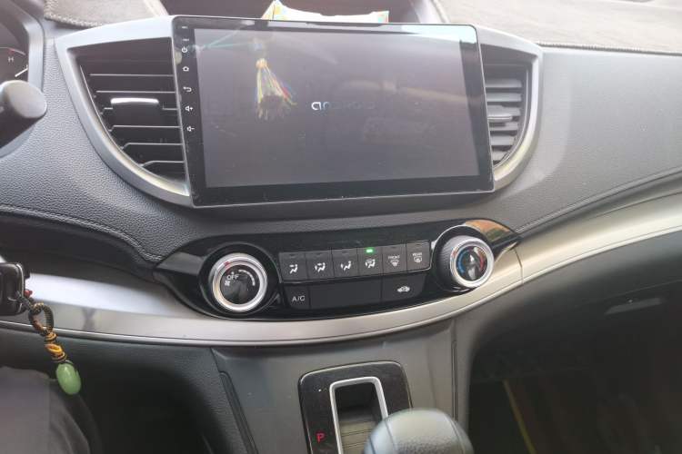 Used Honda CR-V 2016 2.0L two-wheel drive Urban Edition Audio And AC Panel