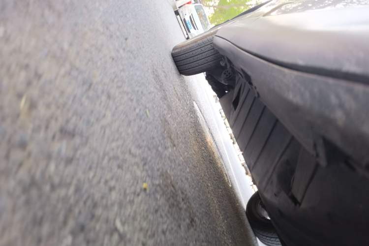 Used Honda CR-V 2016 2.0L two-wheel drive Urban Edition Chassis Front Right