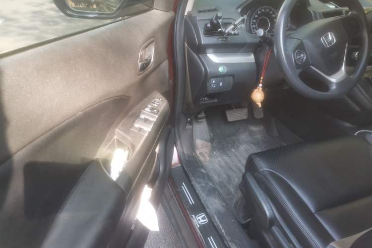 Used Honda CR-V 2016 2.0L two-wheel drive Urban Edition Driver Seat