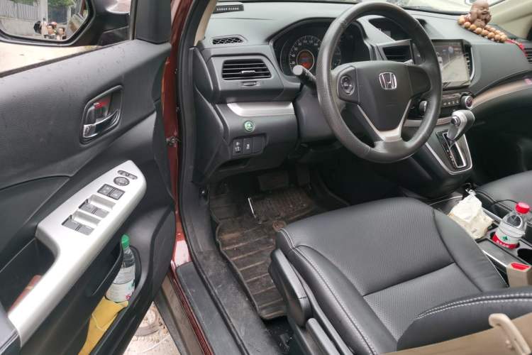 Used Honda CR-V 2016 2.0L two-wheel drive Urban Edition Driver Seat