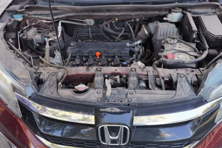 Used Honda CR-V 2016 2.0L two-wheel drive Urban Edition Engine Bay