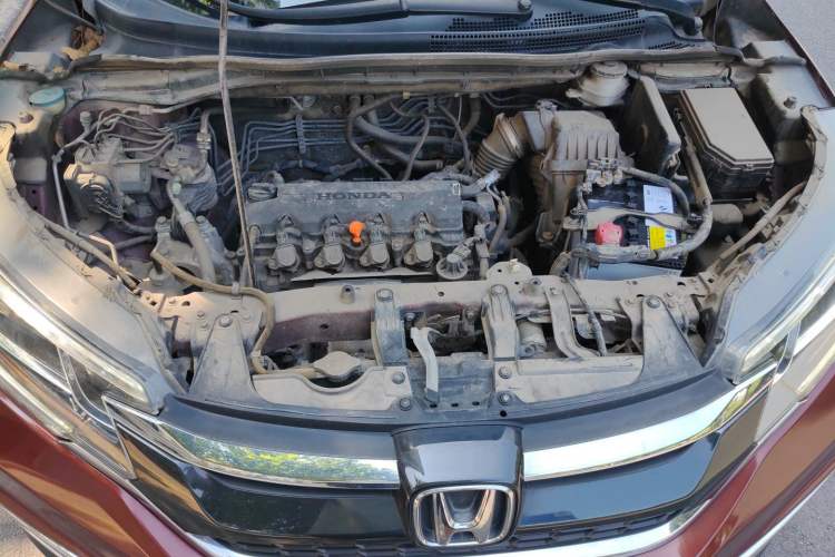 Used Honda CR-V 2016 2.0L two-wheel drive Urban Edition Engine Bay