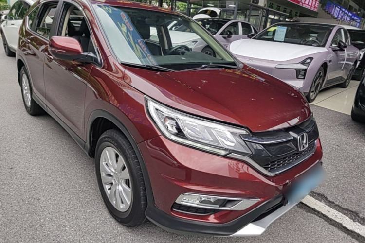 Used Honda CR-V 2016 2.0L two-wheel drive Urban Edition Front Right 45 Deg