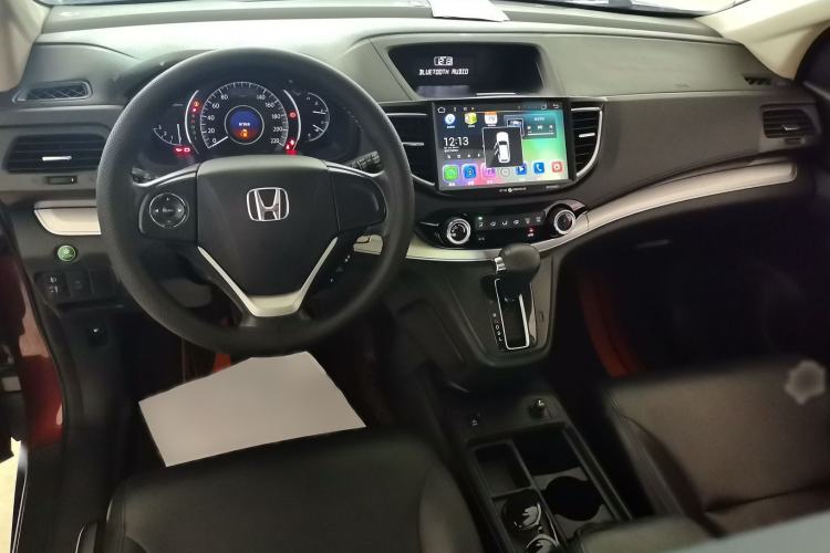 Used Honda CR-V 2016 2.0L two-wheel drive Urban Edition Interior 3